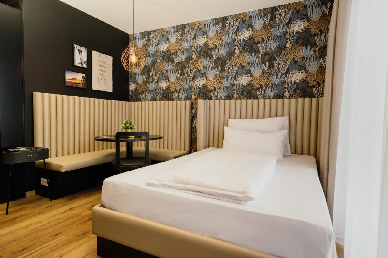 Rioca Neu-Ulm Posto 5 Aparthotel Bagian luar foto